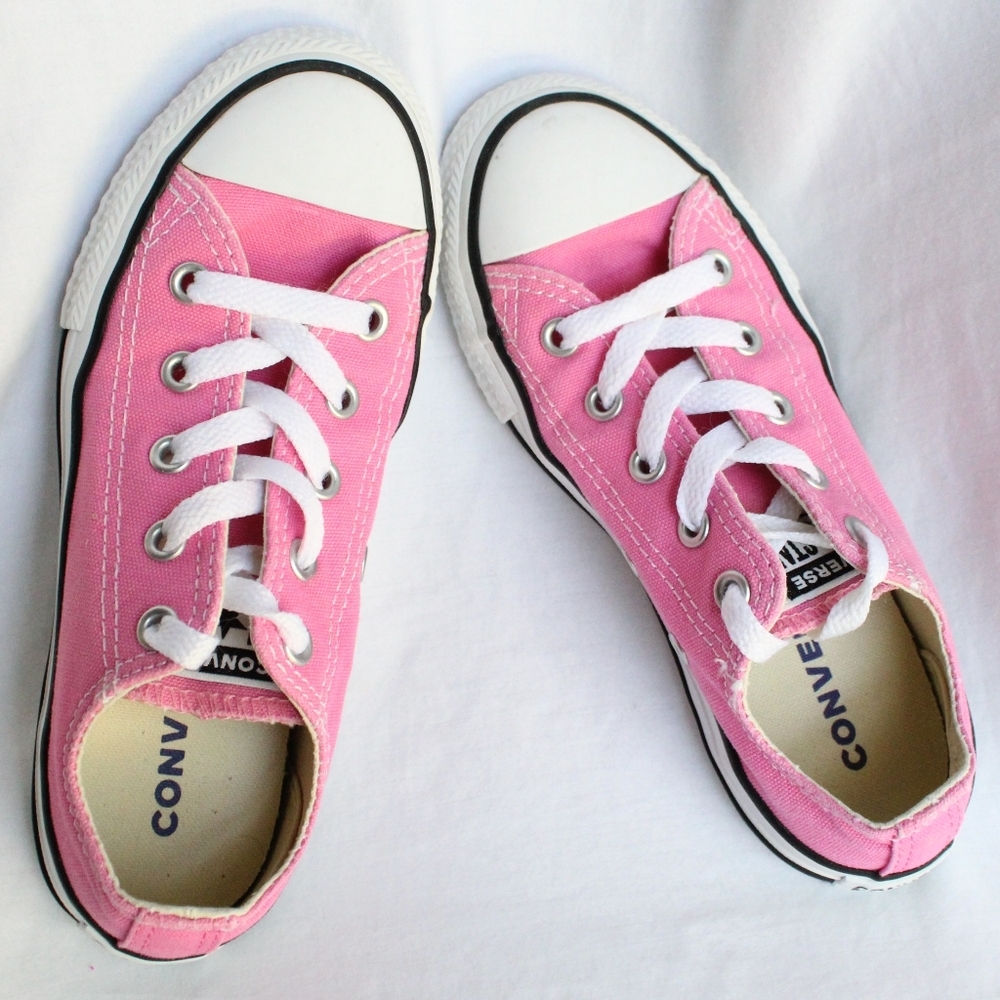 Converse Girls